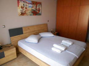 Haris Apartments